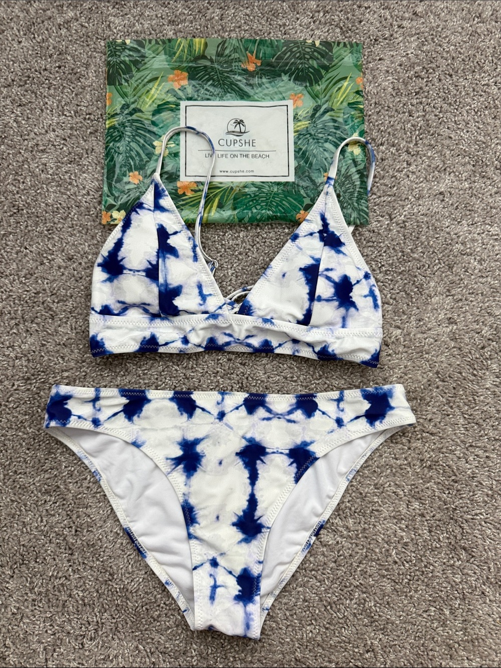 Cupshe White and Blue Tie-Dye Triangle Bikini Set